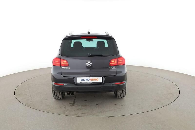 Gebraucht VW Tiguan LOUNGE 140 PS (102 kW) 2015 Schwarz SUV
