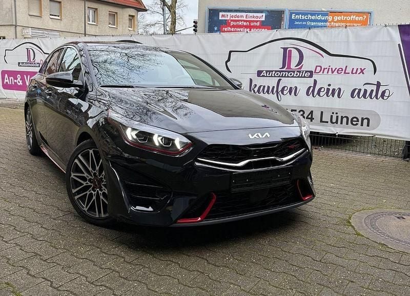 Schwarz Gebraucht 2022 Kia ProCeed GT GT Kleinwagen | 25.990 € (Fairer Preis) - Bild 1/4