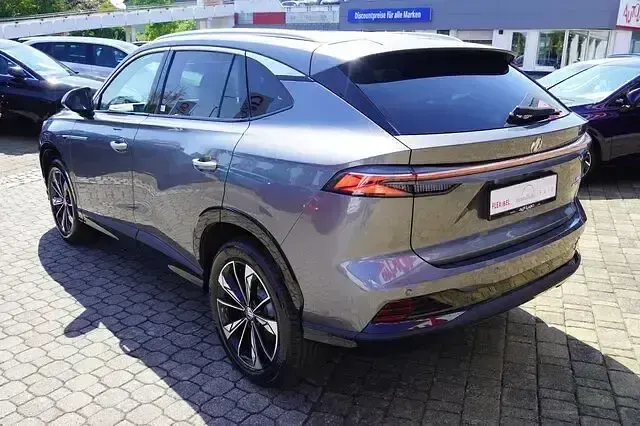 Neu MG HS Luxury 224 PS (164 kW) 2026 Grau SUV