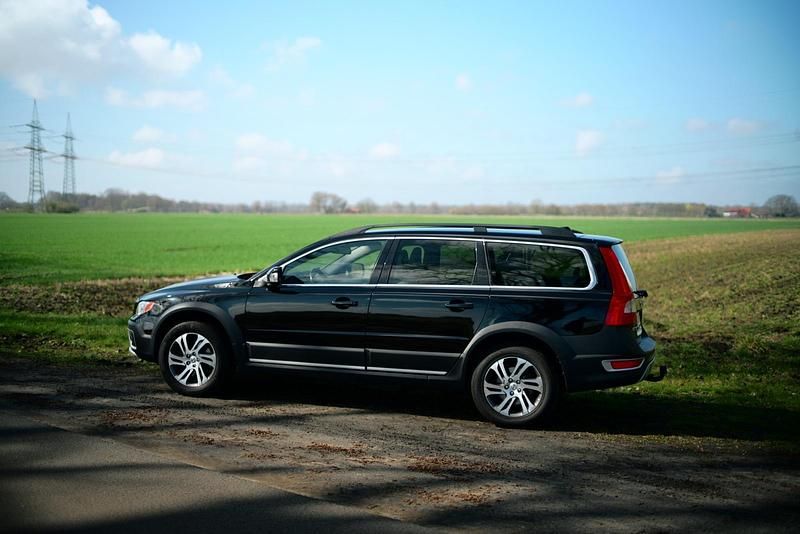 Gebraucht Volvo XC70 163 PS (119 kW) 2011 Schwarz Kombi