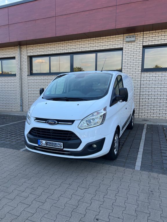 Weiß Gebraucht 2017 Ford Transit Custom Van / Kleinbus | 10.399 € (Fairer Preis) - Bild 1/4