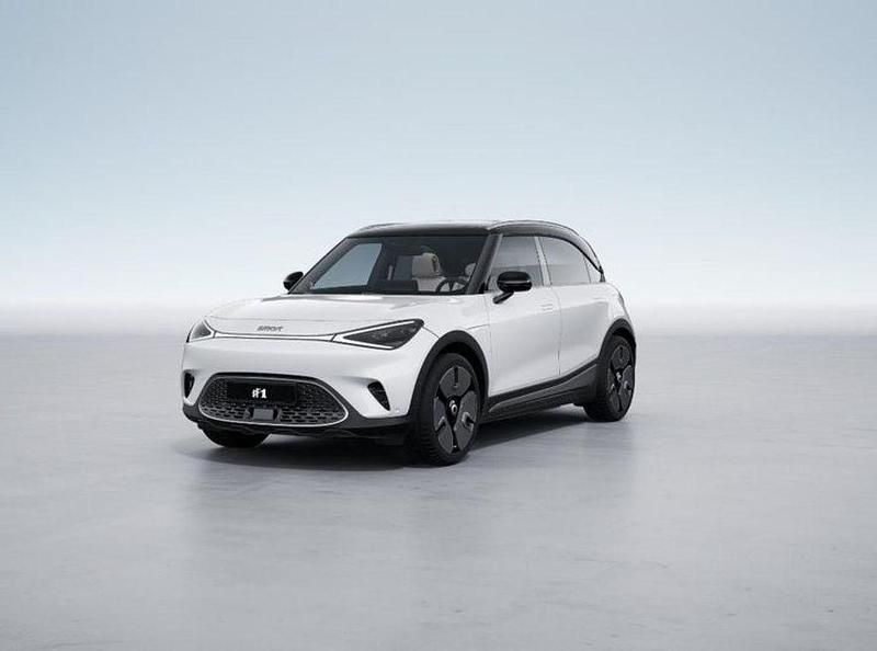 Weiß (smart digital white metallic (weiß)) Gebraucht 2024 Smart #1 Edition #1 SUV | 31.777 € (Fairer Preis) - Bild 1/4