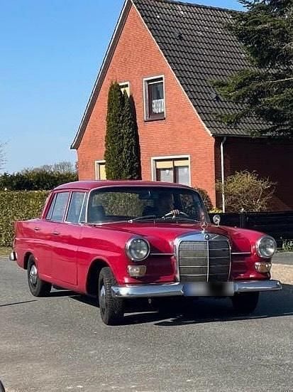 Gebraucht Mercedes 200 54 PS (39 kW) 1968 Limousine