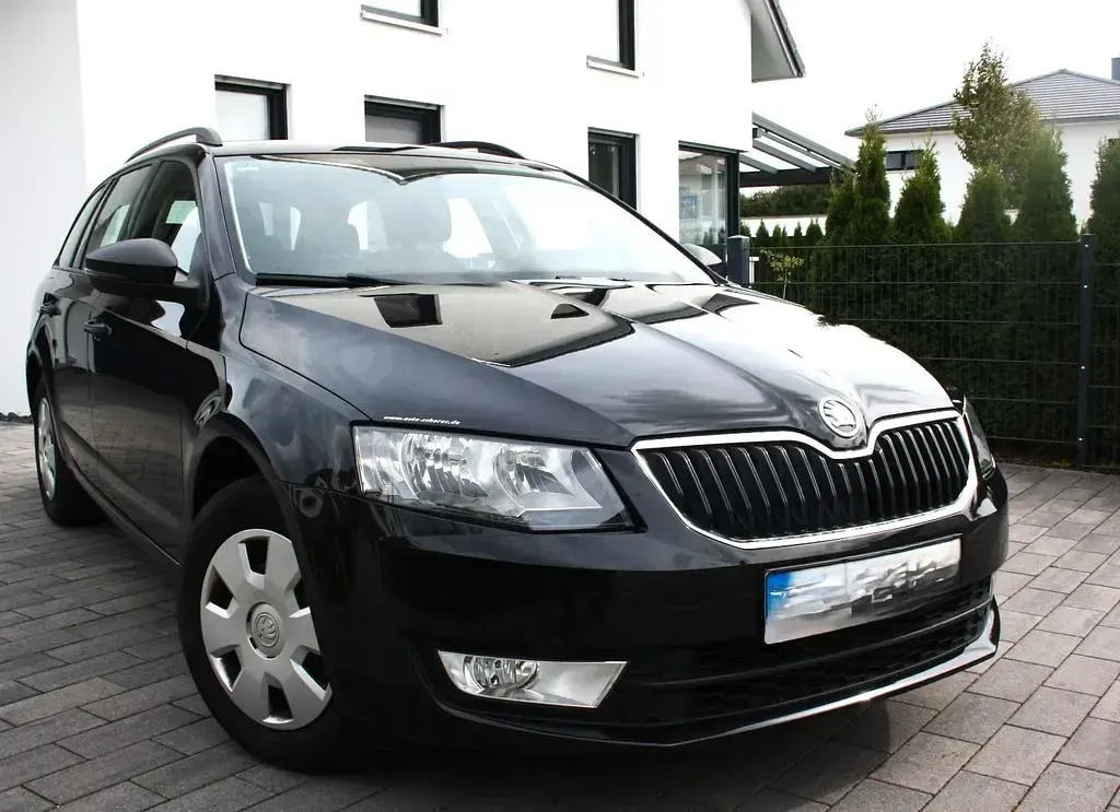 Gebraucht Skoda Octavia Active 105 PS (77 kW) 2014 Schwarz Kombi