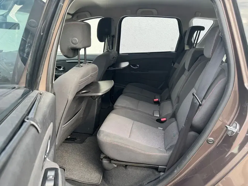 Gebraucht Renault Scénic III Initiale Paris 110 PS (80 kW) 2014 Braun Limousine
