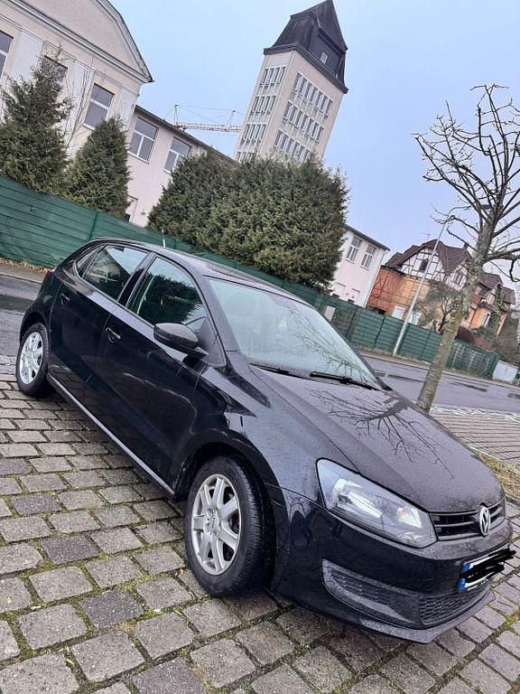 Gebraucht VW Polo 60 PS (44 kW) 2010 Schwarz Kleinwagen