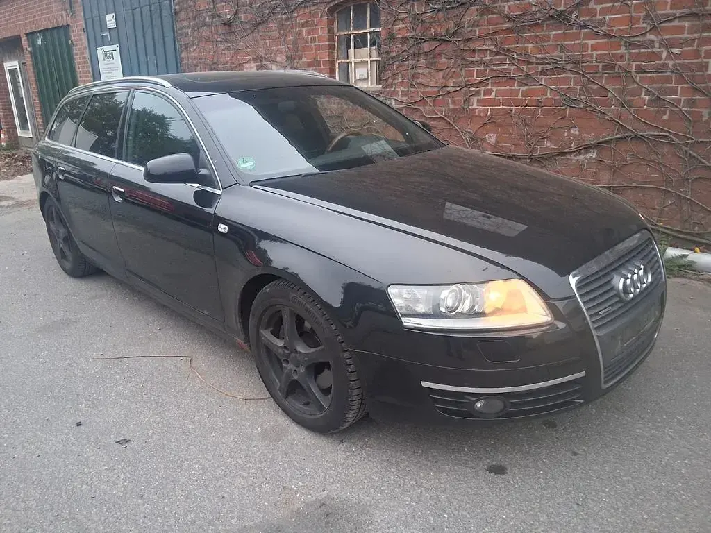 Second-hand Audi A6 Sport 271 CP (199 kW) 2005 Negru Break