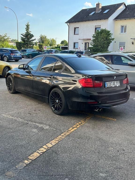 Gebraucht BMW 328 Luxury Line 245 PS (180 kW) 2012 Schwarz Limousine