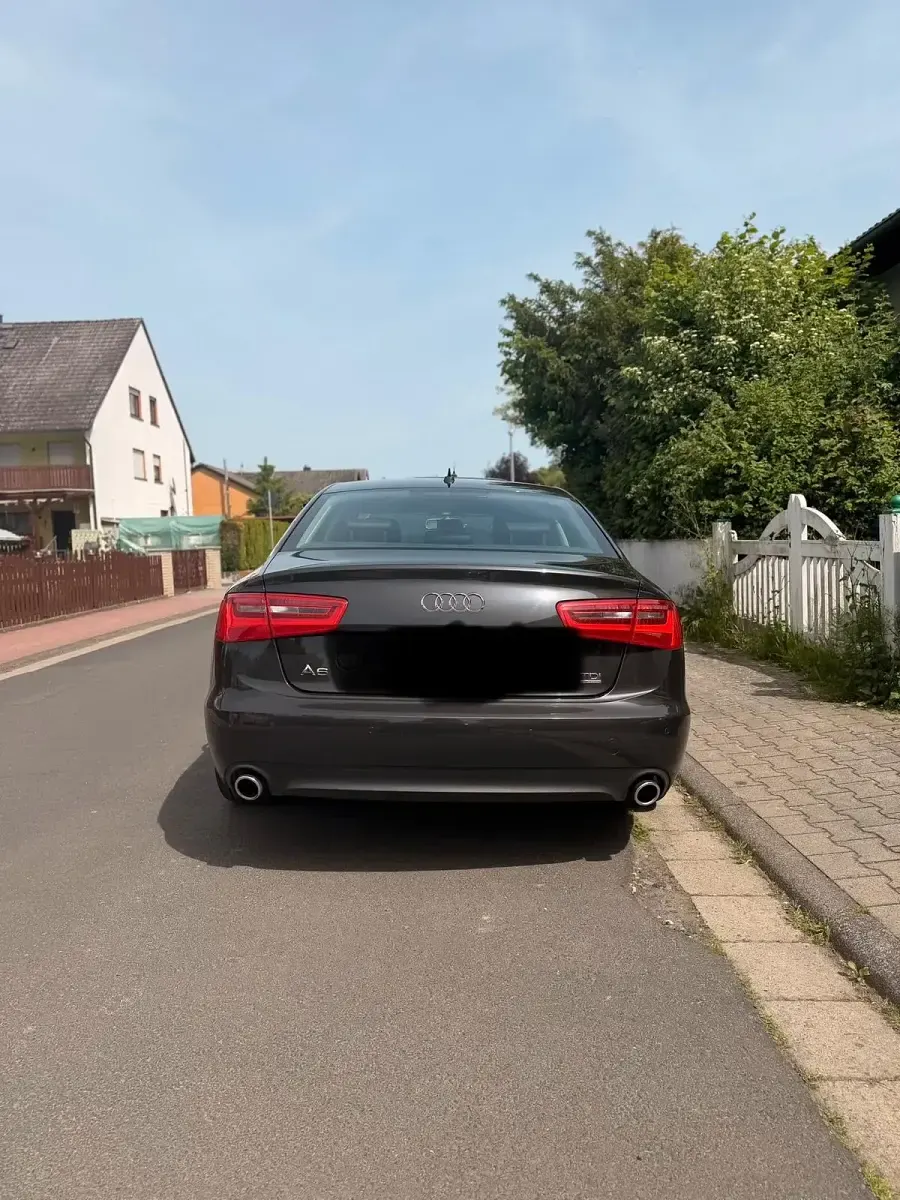 Gebraucht Audi A6 245 PS (180 kW) 2012 Grau Limousine