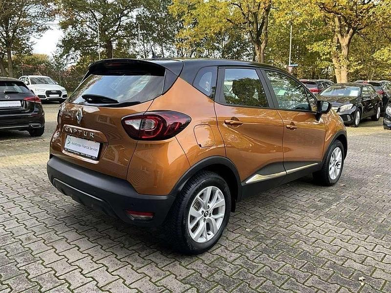 Gebraucht Renault Captur LIMITED 90 PS (66 kW) 2019 Orange SUV