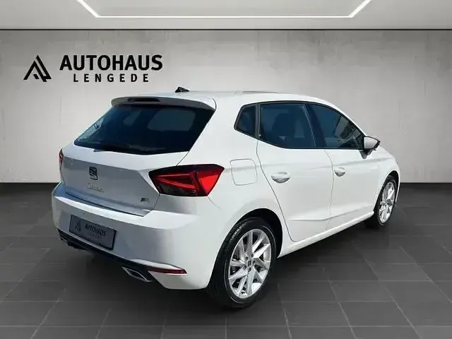Gebraucht Seat Ibiza FR 110 PS (80 kW) 2023 Weiß Kleinwagen