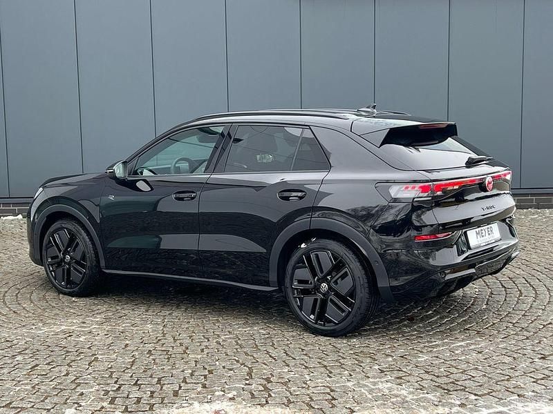 Neu VW T-Roc R-line 150 PS (110 kW) 2026 Grenadillschwarz metallic SUV