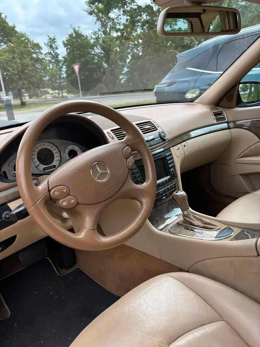 Gebraucht Mercedes E320 Avantgarde 224 PS (164 kW) 2007 Schwarz Kombi