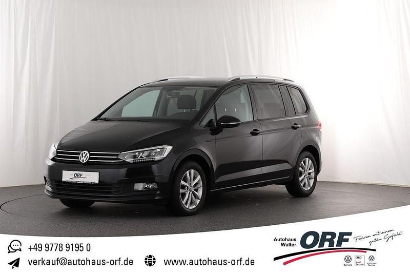 Schwarz Gebraucht 2017 VW Touran Allstar Van / Kleinbus | 21.950 € (Etwas zu teuer) - Bild 1/4