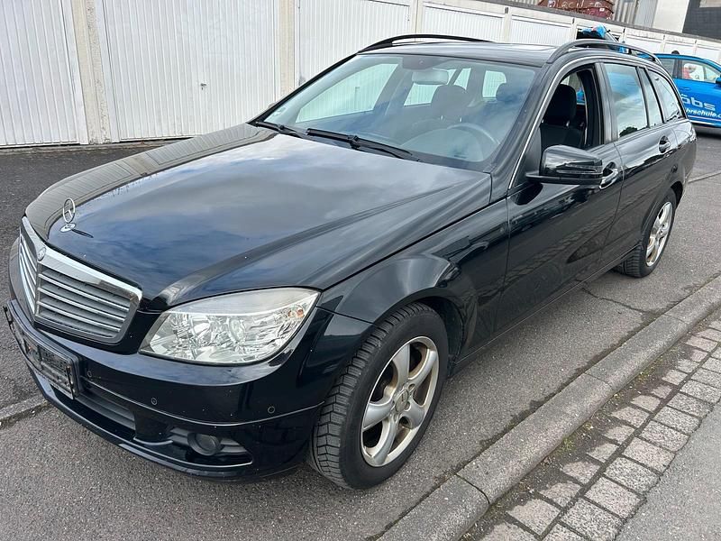 Gebraucht Mercedes C220 170 PS (125 kW) 2009 Schwarz Kombi