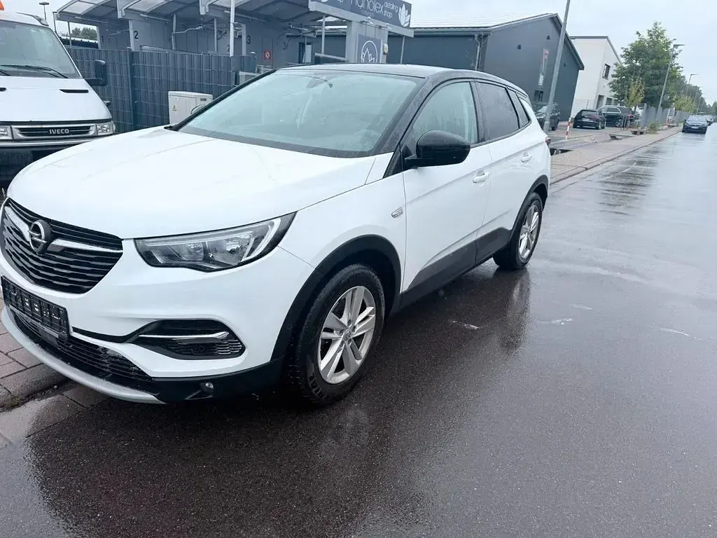Gebraucht Opel Grandland X Design Edition 131 PS (96 kW) 2018 Weiß SUV