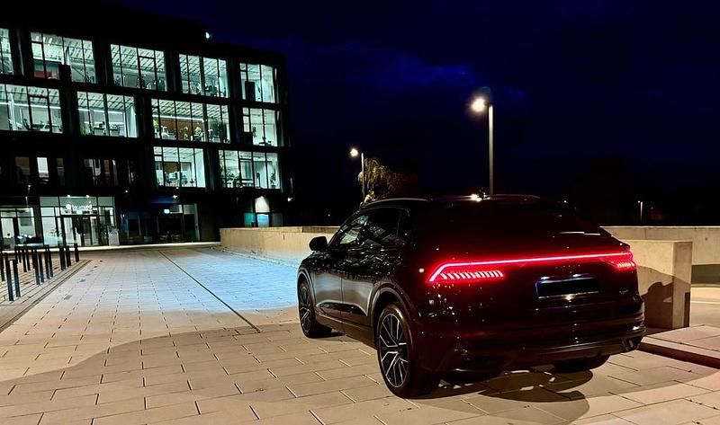 Gebraucht Audi Q8 S-Line 286 PS (210 kW) 2022 Schwarz SUV