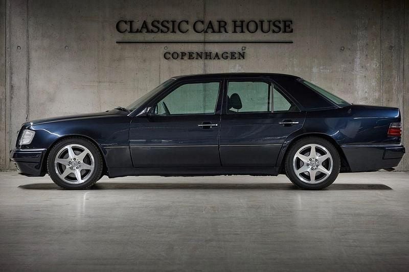 Gebraucht Mercedes E500 320 PS (235 kW) 1995 Schwarz Limousine