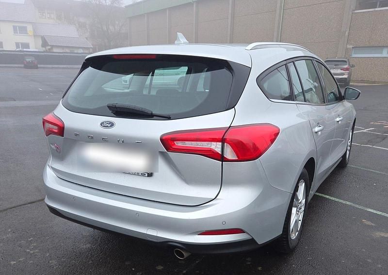 Gebraucht Ford Focus Active 125 PS (91 kW) 2019 Grau Kombi