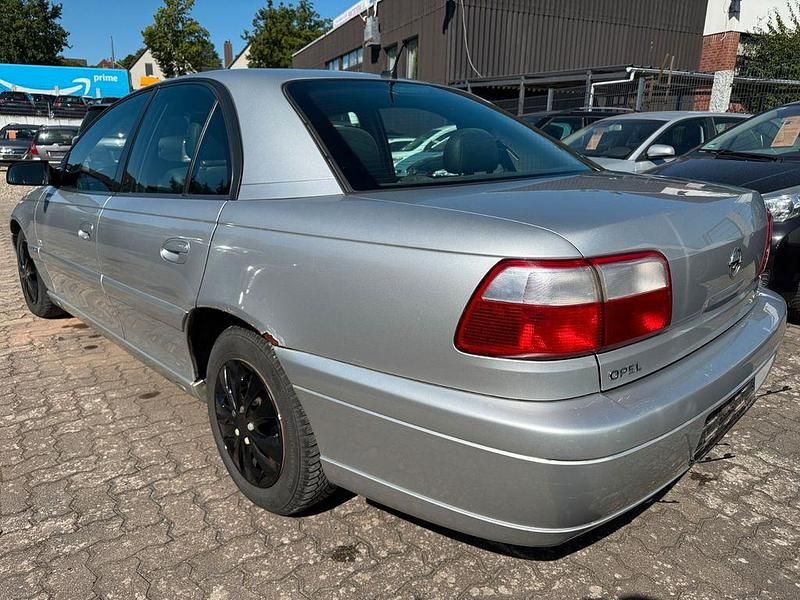 Gebraucht Opel Omega Executive 150 PS (110 kW) 2002 Silber Limousine