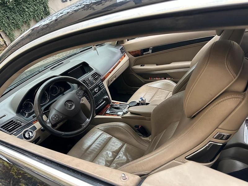 Gebraucht Mercedes E350 231 PS (169 kW) 2009 Schwarz Coupé