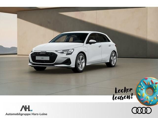 Weiß Gebraucht 2025 Audi A3 Sportback e-tron Ambiente Limousine | 39.845 € - Bild 1/4