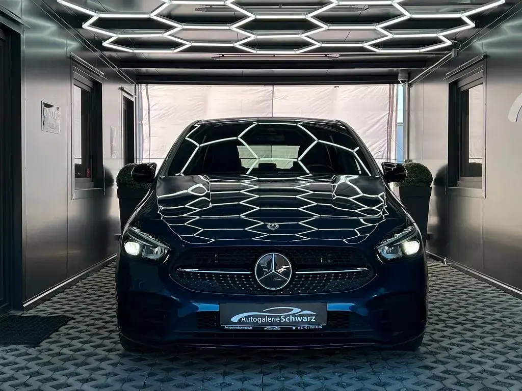 Gebraucht Mercedes B250e AMG 218 PS (160 kW) 2021 Blau Kleinwagen
