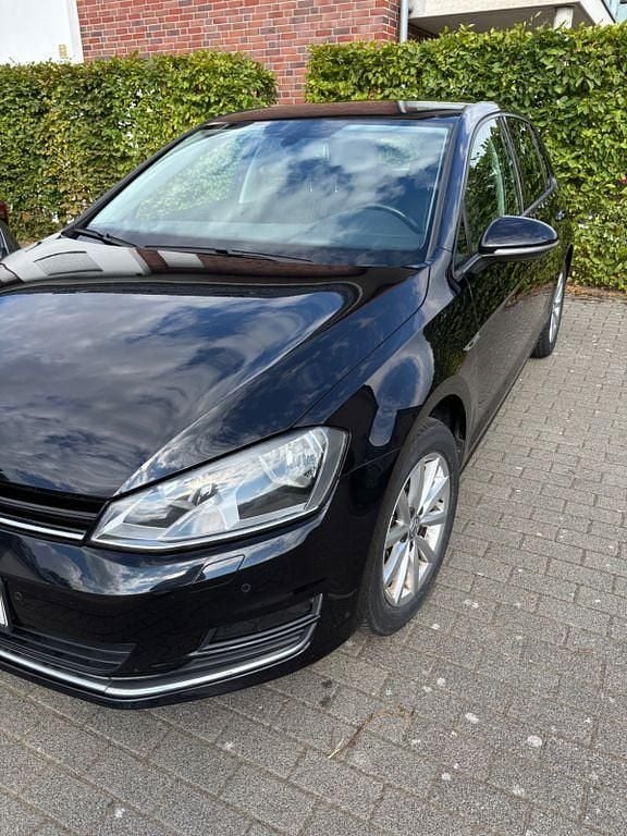 Schwarz Gebraucht 2016 VW Golf VII LOUNGE Limousine | 11.500 € (Guter Preis) - Bild 1/4