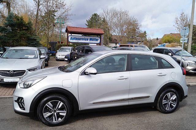 Gebraucht Kia Niro 105 PS (77 kW) 2021 Silber SUV