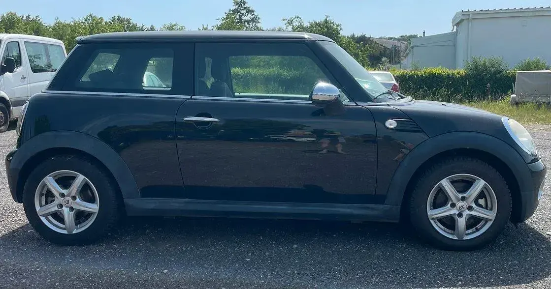 Gebraucht Mini Cooper 120 PS (88 kW) 2009 Schwarz Kleinwagen