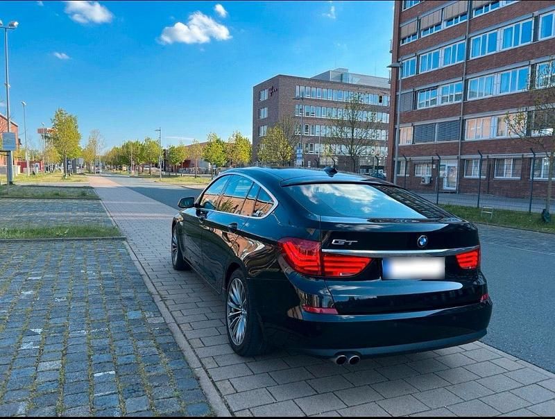 Gebraucht BMW 530 245 PS (180 kW) 2010 Schwarz SUV