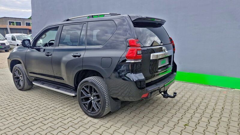 Gebraucht Toyota Land Cruiser TEC-Edition 177 PS (130 kW) 2019 Attitude black mc. SUV