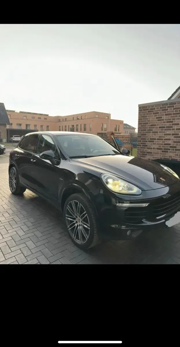 Gebraucht Porsche Cayenne Platinum Edition 265 PS (194 kW) 2017 Schwarz SUV
