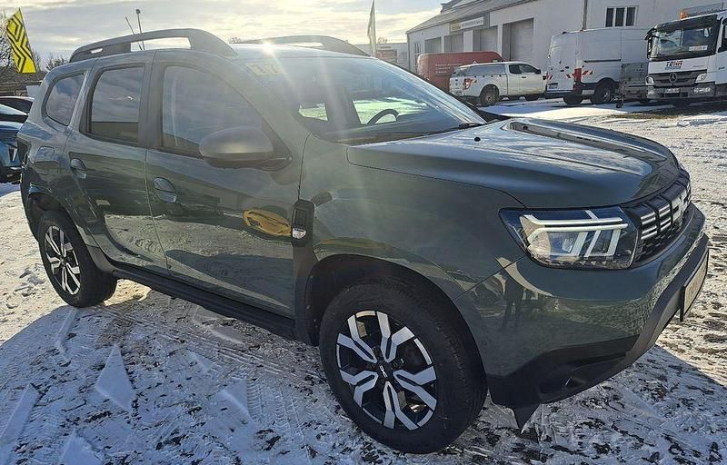 Gebraucht Dacia Duster Journey 131 PS (96 kW) 2022 Grün SUV