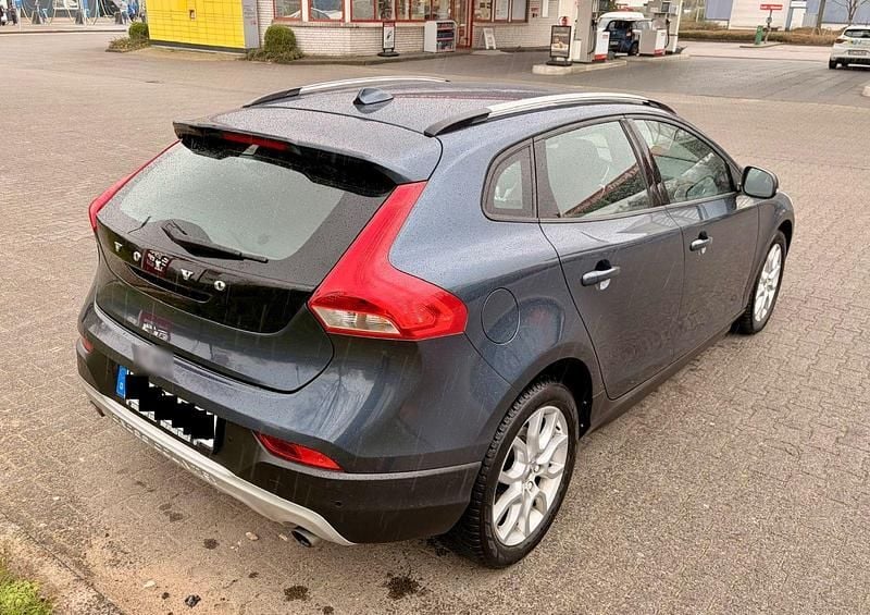 Gebraucht Volvo V40 CC 190 PS (139 kW) 2017 Blau Kombi