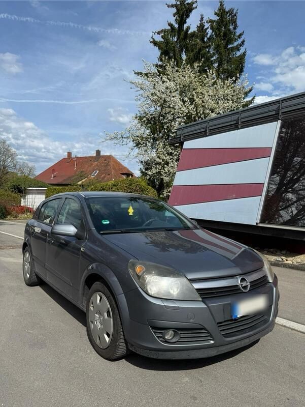 Grau Gebraucht 2005 Opel Astra Kleinwagen | 1.250 € (Fairer Preis) - Bild 1/4