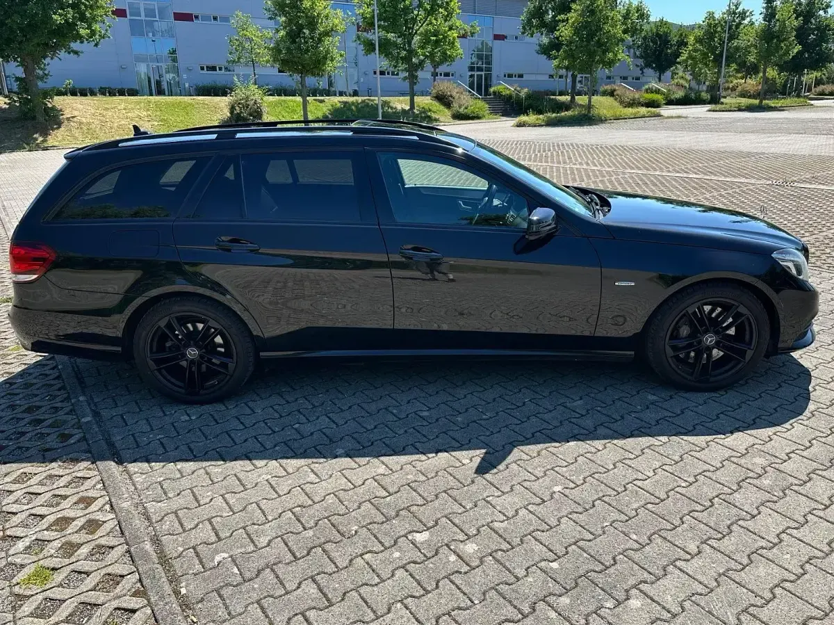 Gebraucht Mercedes E350 Avantgarde 258 PS (189 kW) 2016 Schwarz Kombi