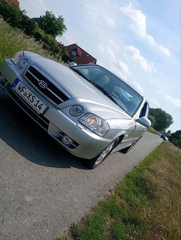 Silber Gebraucht 2006 Kia Magentis 2 Limousine | 2.555 € (Fairer Preis) - Bild 1/4