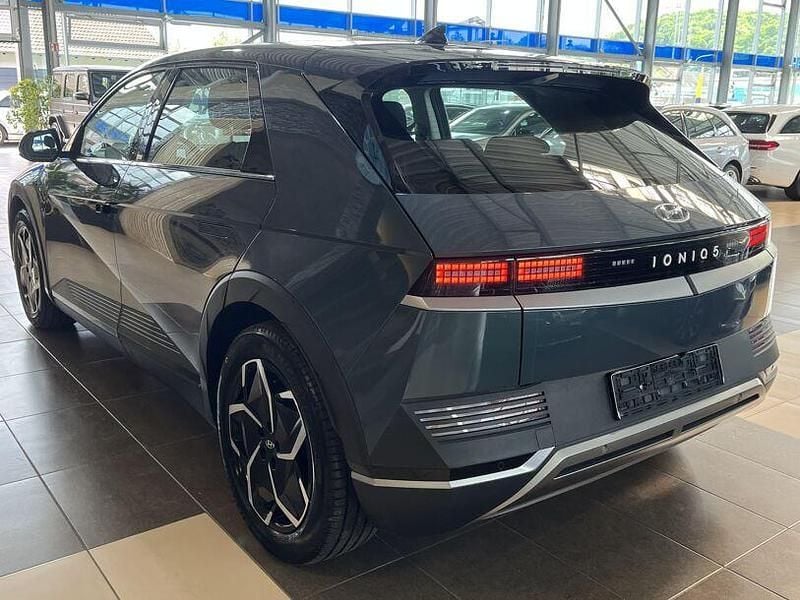 Gebraucht Hyundai Ioniq 5 125 kW (170 PS) 2021 Blau digital teal / mic (metallic) SUV