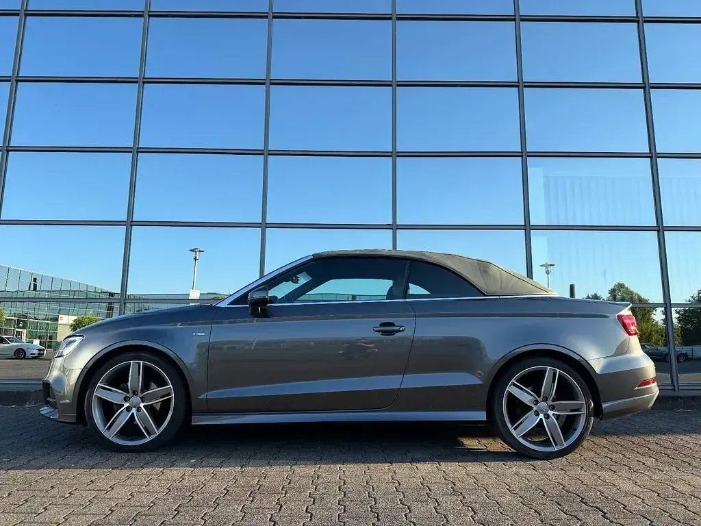 Gebraucht Audi A3 Cabriolet S-Line 150 PS (110 kW) 2017 Grau Cabrio