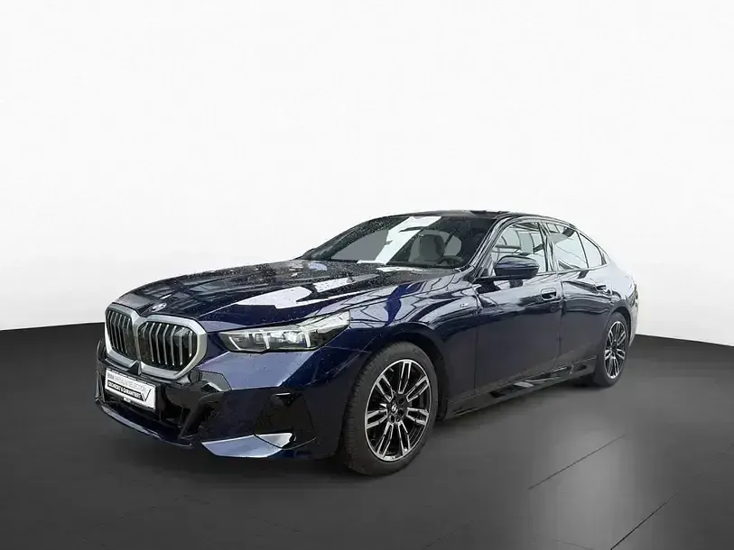 Gebraucht BMW 540 Comfort Edition 286 PS (210 kW) 2025 Tansanitblau ii (blau) Limousine