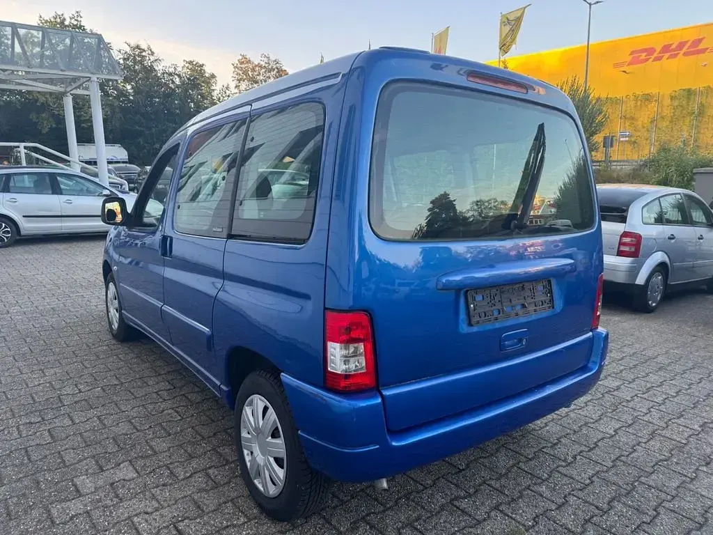 Gebraucht Citroën Berlingo 75 PS (55 kW) 2006 Blau Van / Kleinbus
