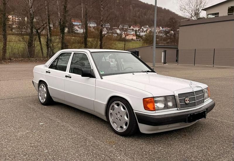 Second-hand Mercedes 190 132 CP (97 kW) 1989 Alb Berlinǎ