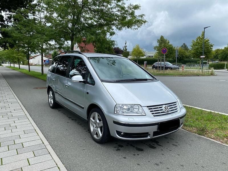 Silber Gebraucht 2009 VW Sharan United Van / Kleinbus | 3.000 € (Superpreis) - Bild 1/4
