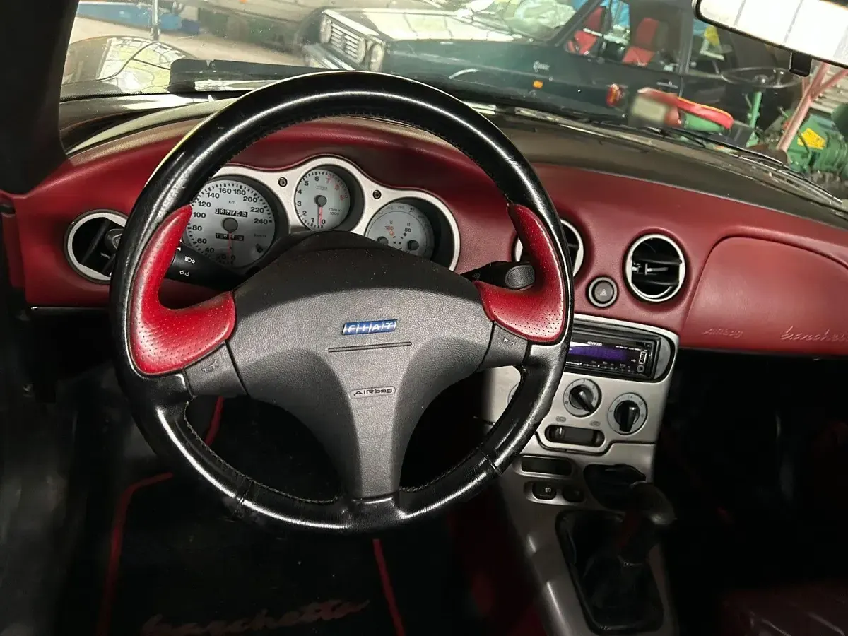 Gebraucht Fiat Barchetta 131 PS (96 kW) 1999 Schwarz Cabrio