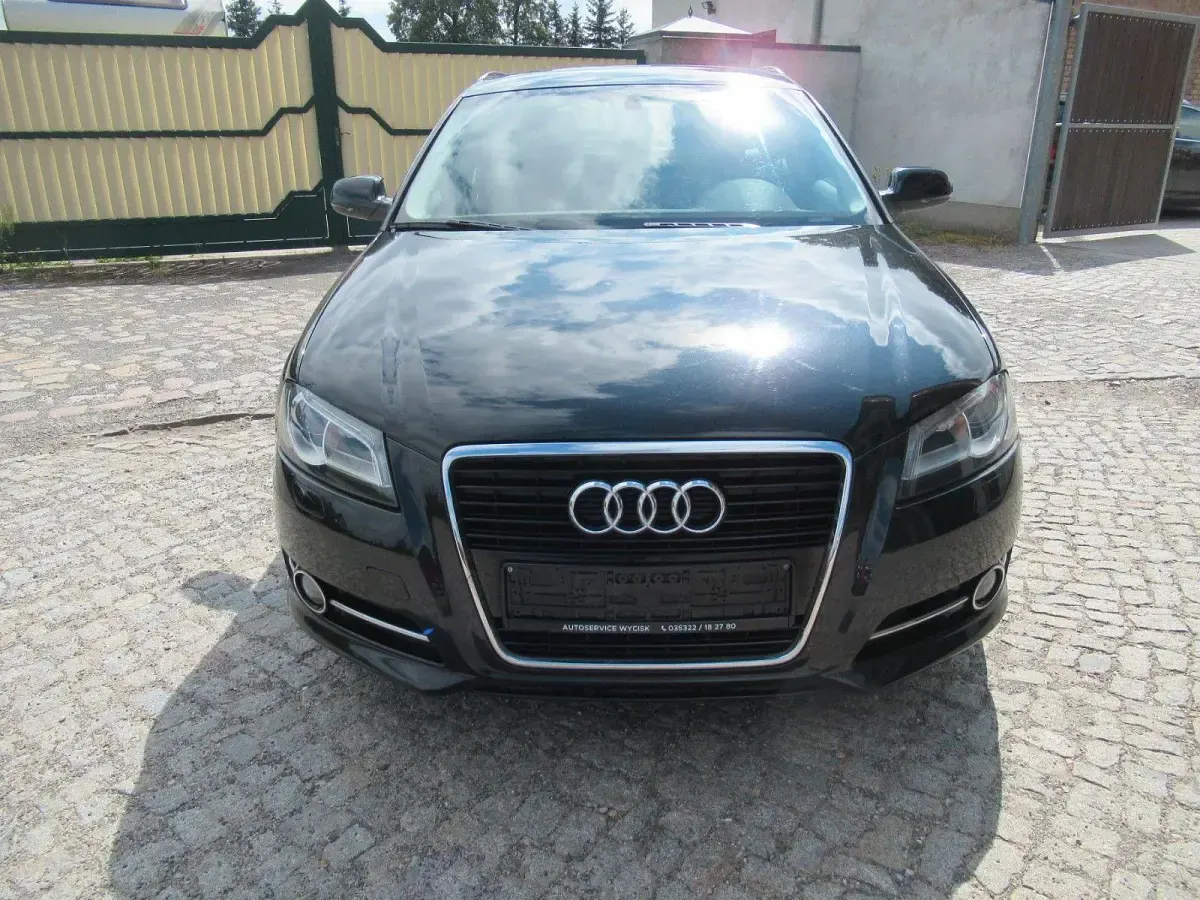 Gebraucht Audi A3 Sportback Ambition 125 PS (91 kW) 2011 Schwarz Kleinwagen