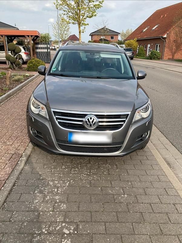 Second-hand VW Tiguan 140 CP (102 kW) 2011 Gri SUV