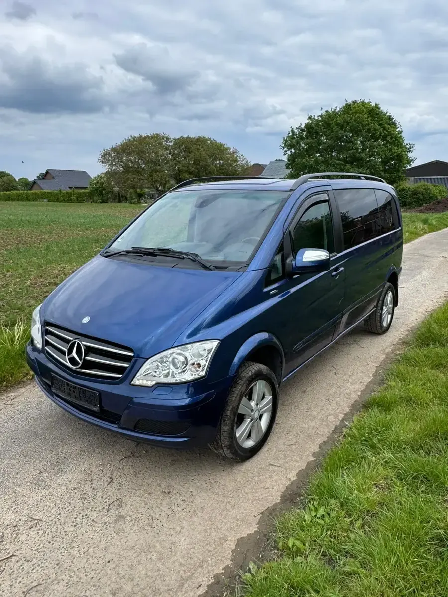 Gebraucht Mercedes Viano 163 PS (119 kW) 2012 Blau Van / Kleinbus