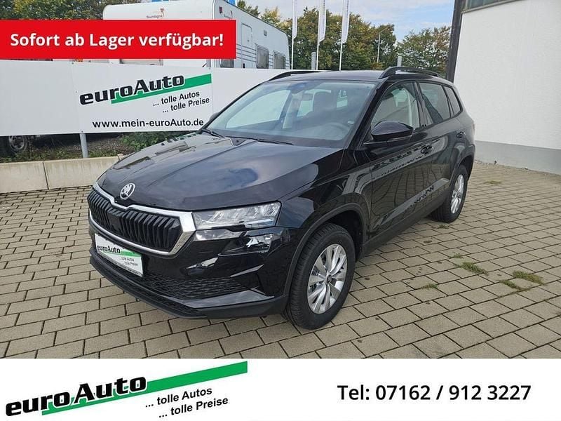 Schwarz Neu 2025 Skoda Karoq Selection SUV | 32.990 € (Guter Preis) - Bild 1/4