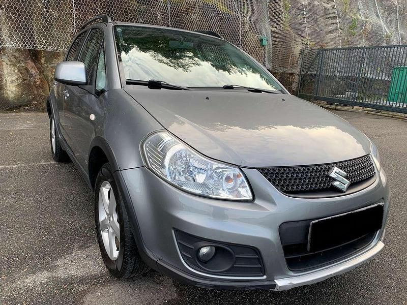 Grau Gebraucht 2012 Suzuki SX4 Style Limousine | 3.200 € (Guter Preis) - Bild 1/4
